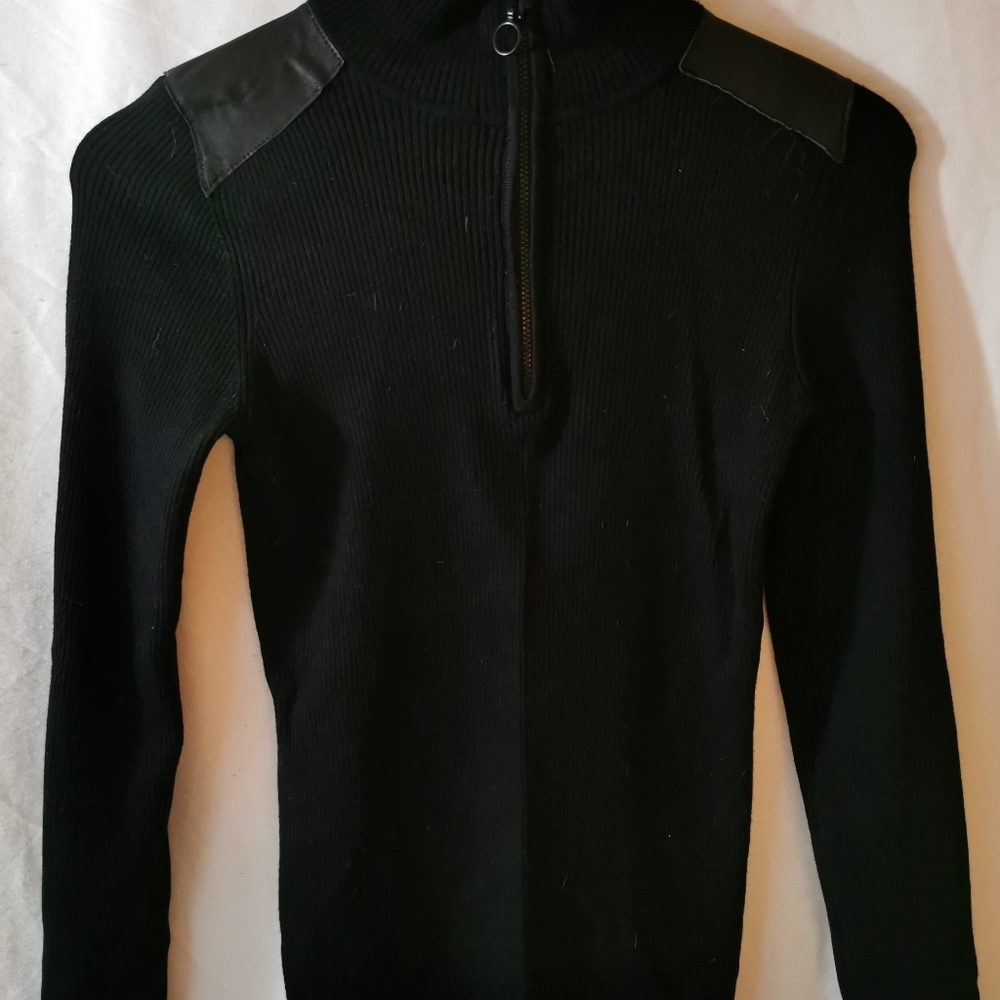Military style, medium fitted sweater